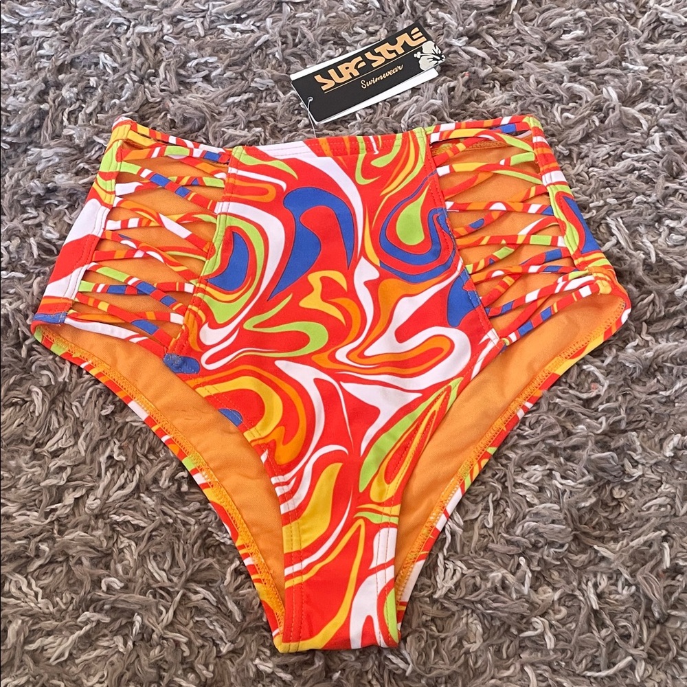 Surf Style Vibrant Swirl Bikini Bottom size small NWT